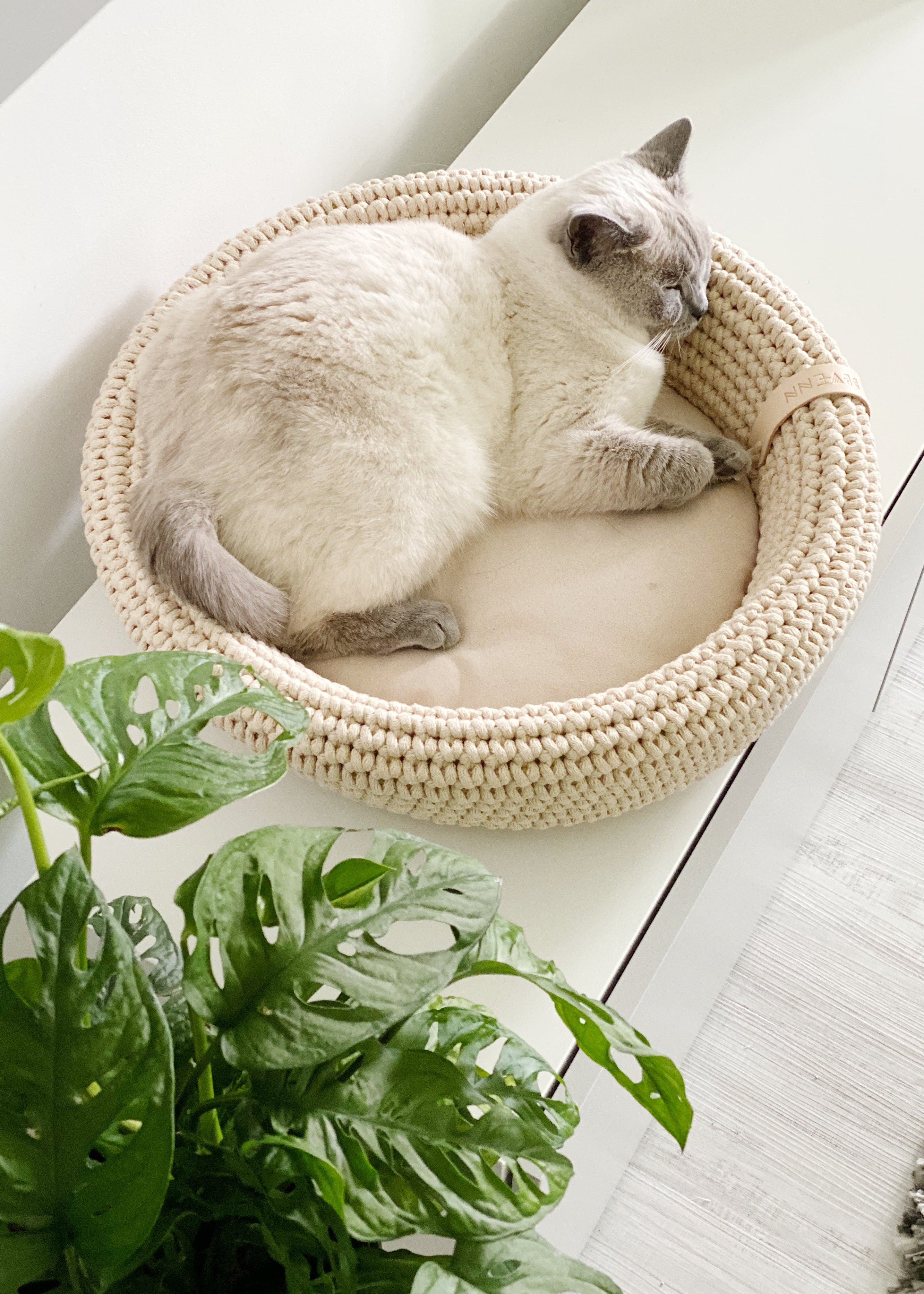 Labbvenn Coco luxe kattenmand beige - natuurlijk materiaal