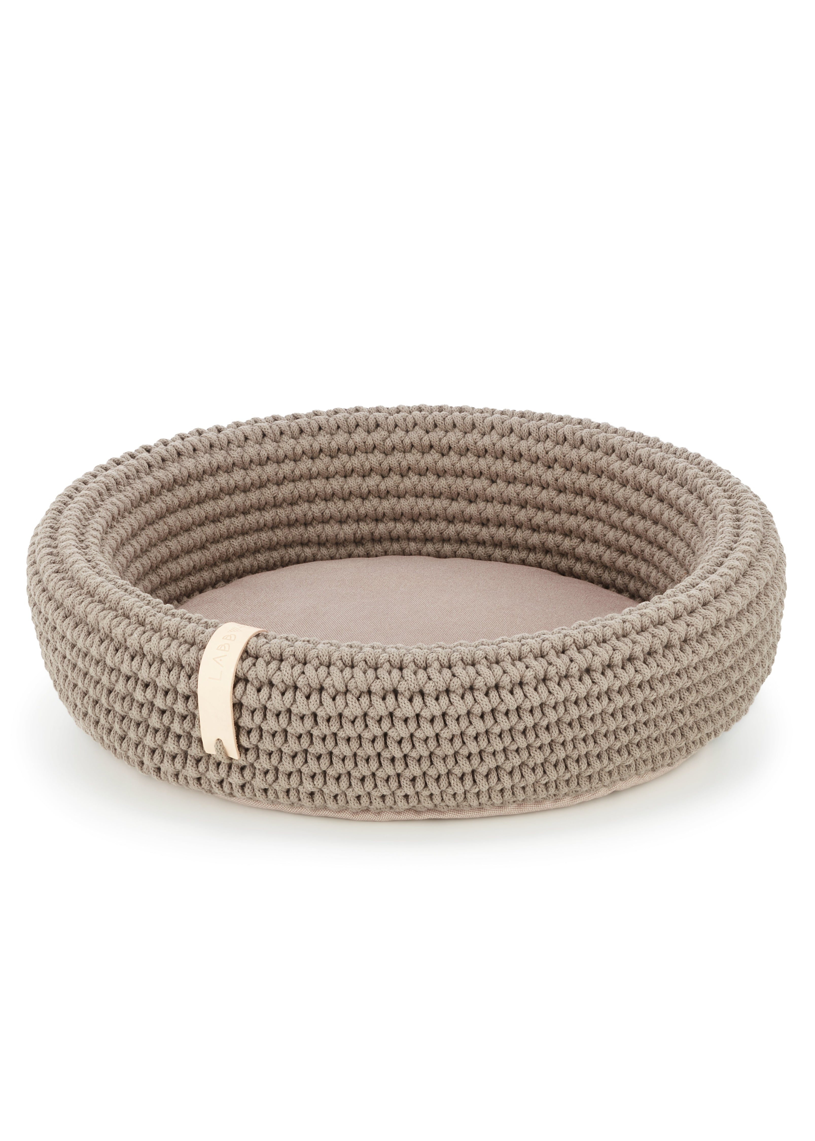 luxe bruine kattenmand Labbvenn Coco – design kattenmand Saar & Lou