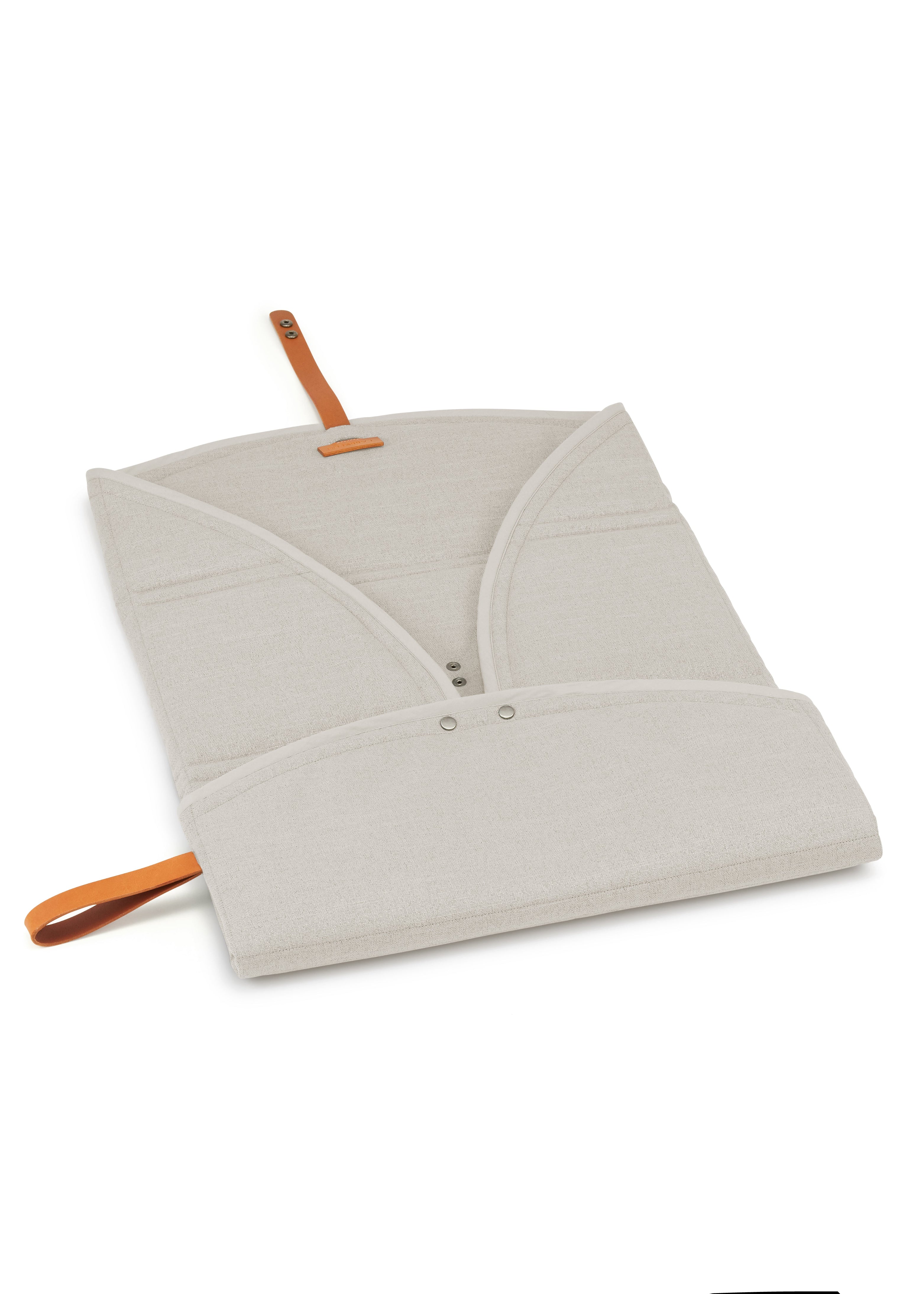stijlvolle honden reismat met leren details – Labbvenn Okka design hondenmat